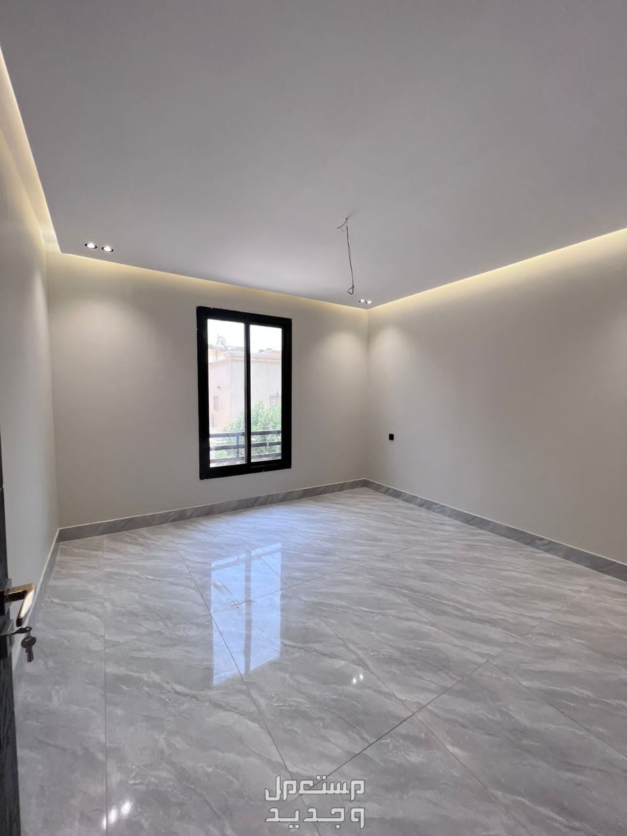 شقة 5غرف جديده للبيع في السلامة - جدة بسعر 700 ألف ريال سعودي تقبل البنك إفراغ فوري
