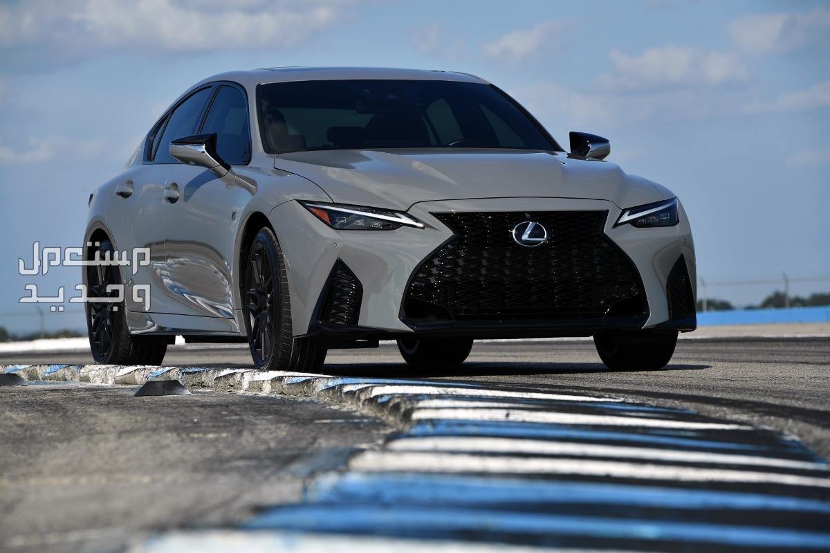 لكزس LEXUS IS 2022 صورة سيارة لكزس LEXUS IS 2022