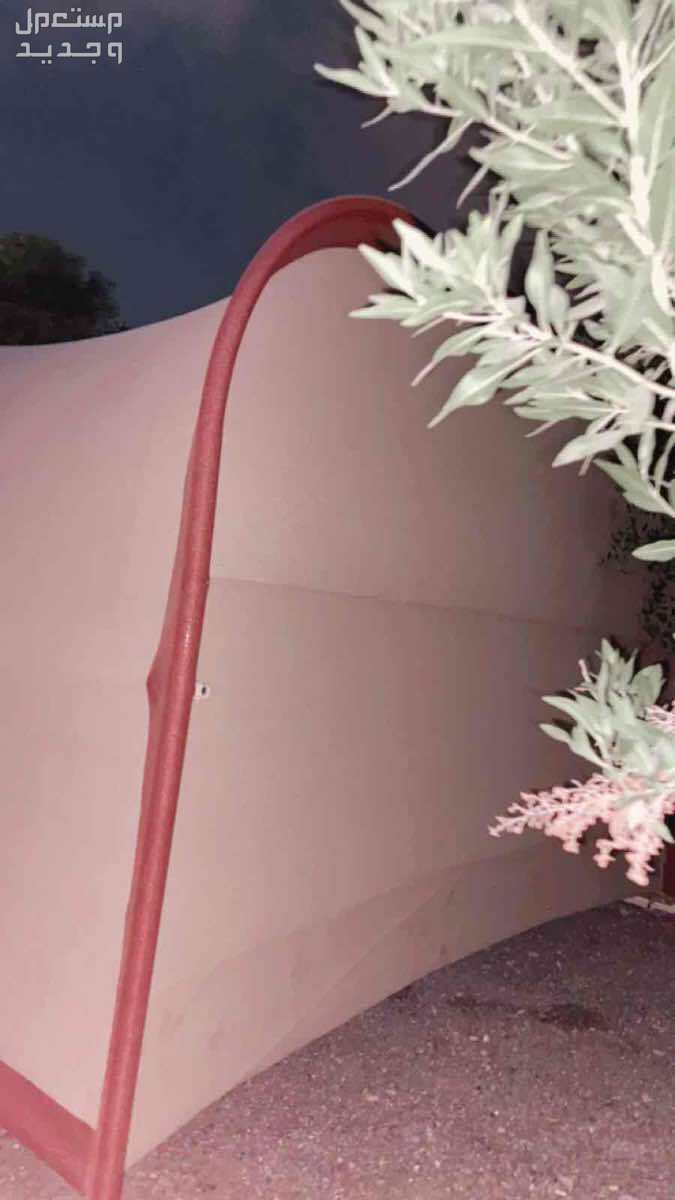 مظلة سياره شبه جديد استخدام شهر مع ستاره خلفيه واماميه على الشرط لايوجد عيوب ابد     في الرياض بسعر 0 ريال سعودي