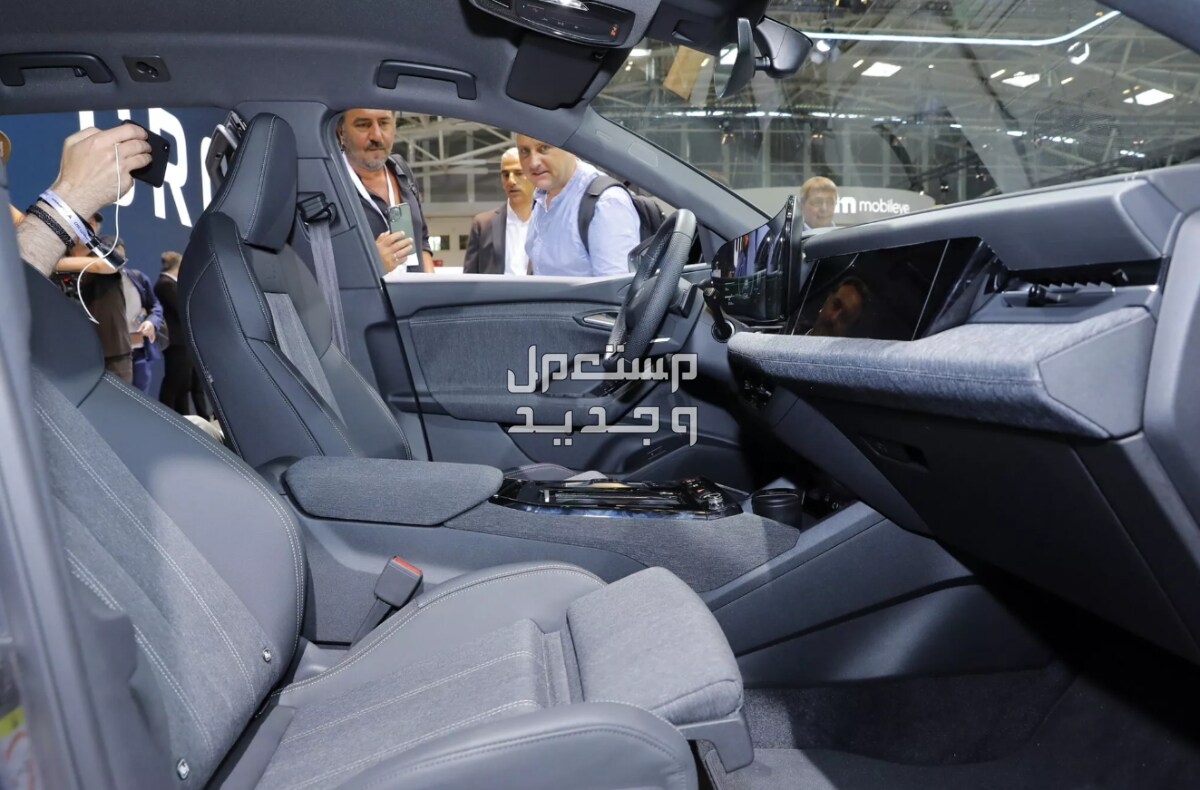 اودي Q6 كي 6 اي ترون 2024 صور اسعار مواصفات وفئات اودي Q6 كي 6 اي ترون 2024 من الداخل