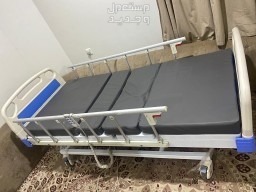 سرير طبي كهربائي مع المرتبة