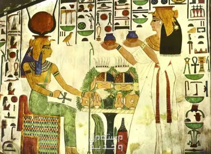 تاريخ حجامة: تعرف على نشأة العلاج بالحجامة في الحضارات القديمة صورة لجلسة حجامة على جداريات معابد القدماء المصريين