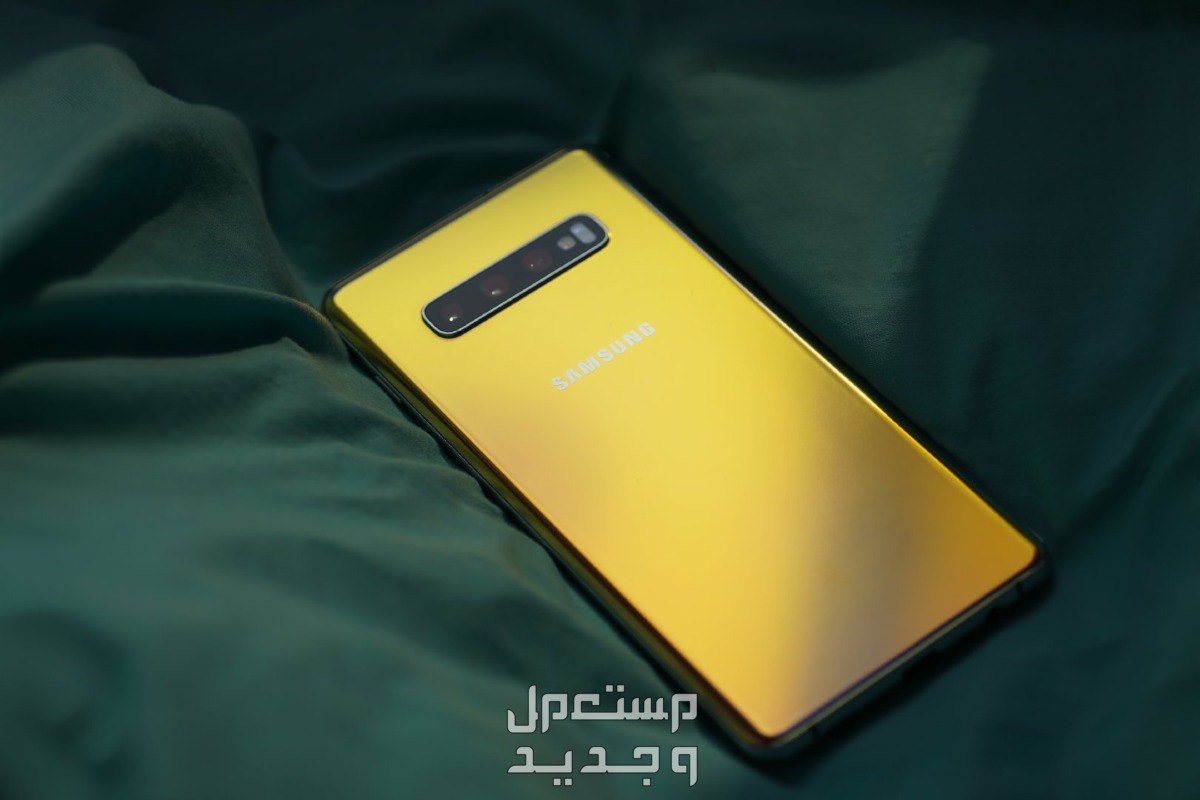 Samsung Galaxy S21 FE: الهاتف الذكي الأمثل لتجربة متميزة في عالم التقنية في الأردن Samsung Galaxy S21 FE: