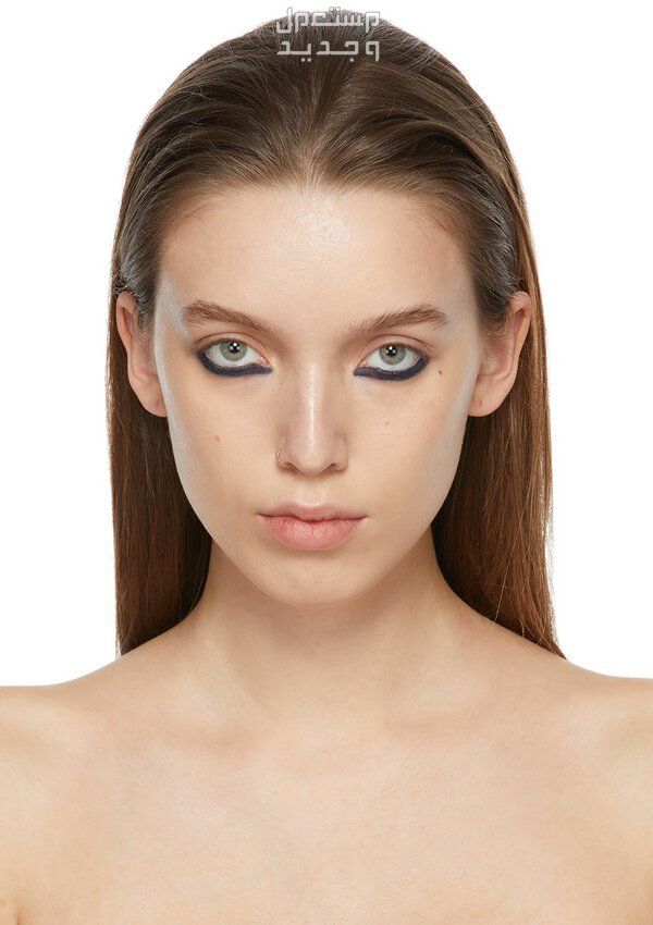 أفضل قلم كحل للعيون شكل قلم كحل HOURGLASS 1.5mm Mechanical Gel Liner في العين
