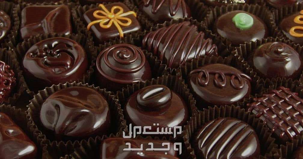 أفكار هدايا فلوس سهلة التنفيذ علبة شوكولاتة