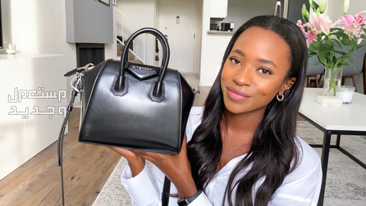 أحدث شنط جيفنشي لعام 2023 شنطة جيفنشي Mini Antigona bag in Box leather