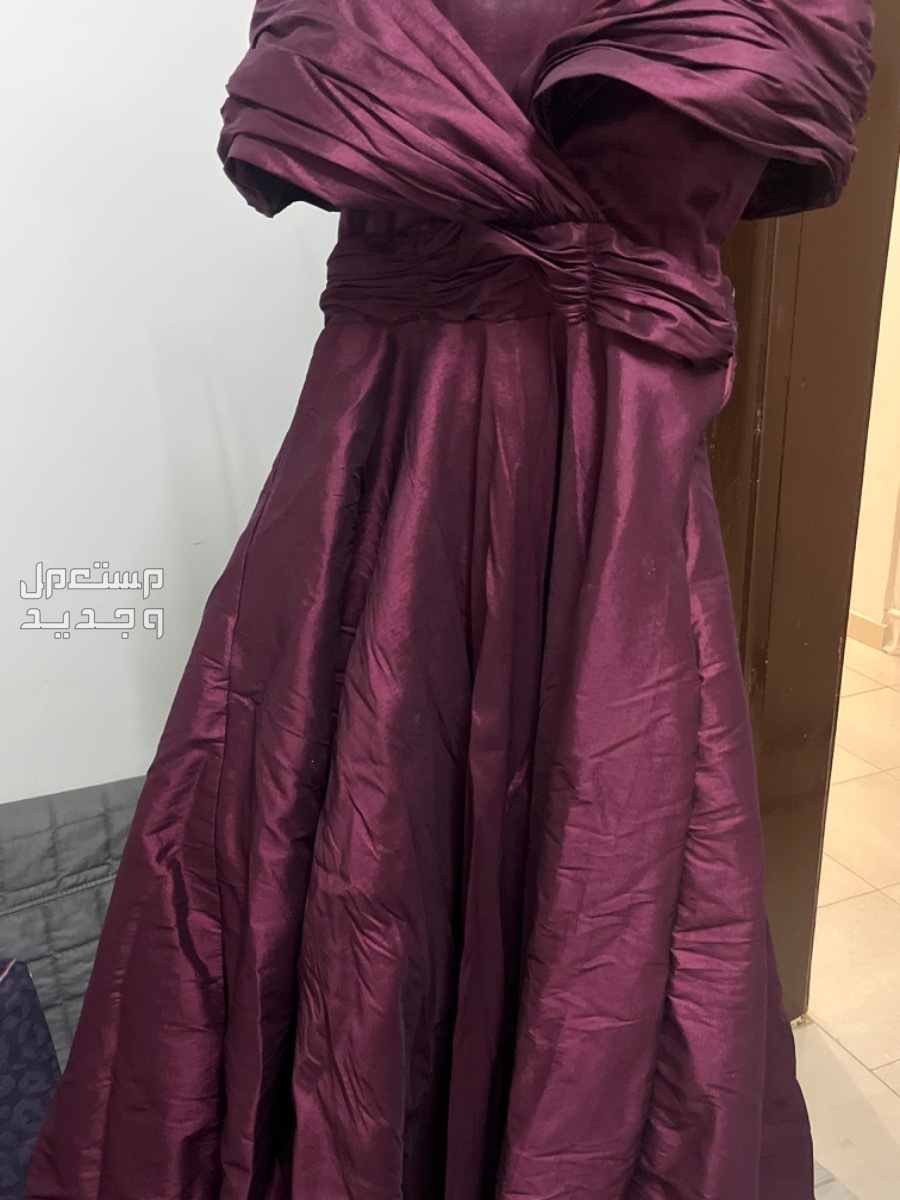 فستان  في حفر الباطن بسعر 150 ريال سعودي
