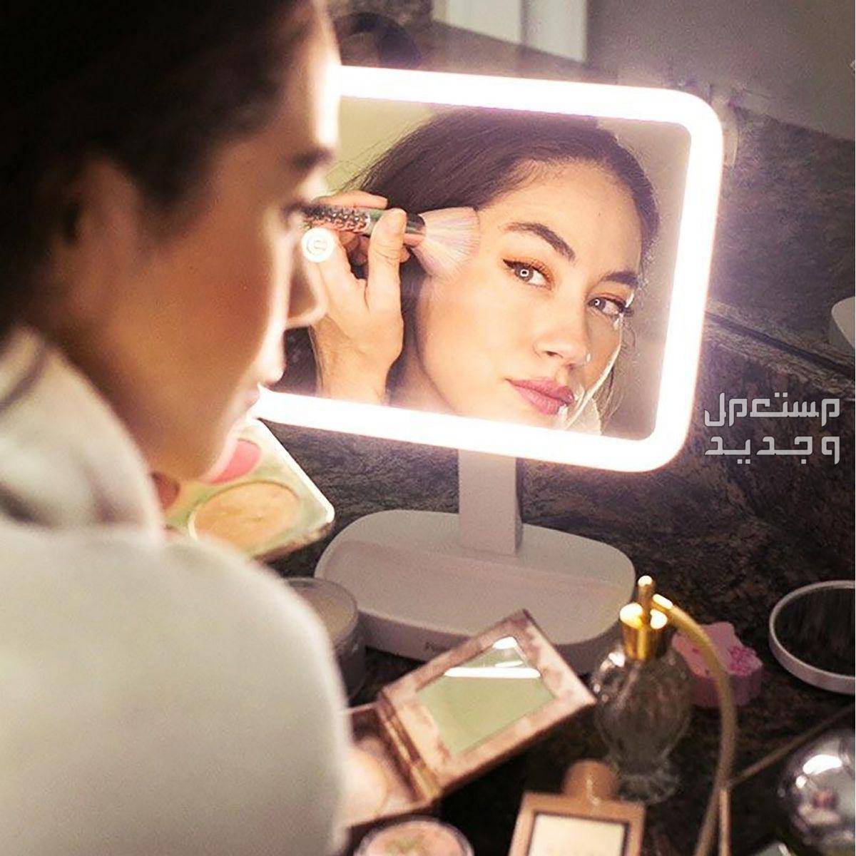 أفضل مرايا مضيئة لوضع المكياج  Fancii LED Makeup Vanity Mirror with 3 Light Setting and 15x Magnifying Mir