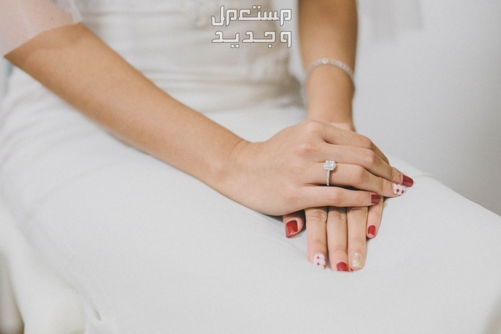 موضة ألوان المناكير لعروس خريف 2023 مناكير عروس