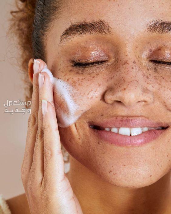 أفضل مقشر للوجه وسعره العناية بالبشرة: رحلة تقشير الوجه المثالية
