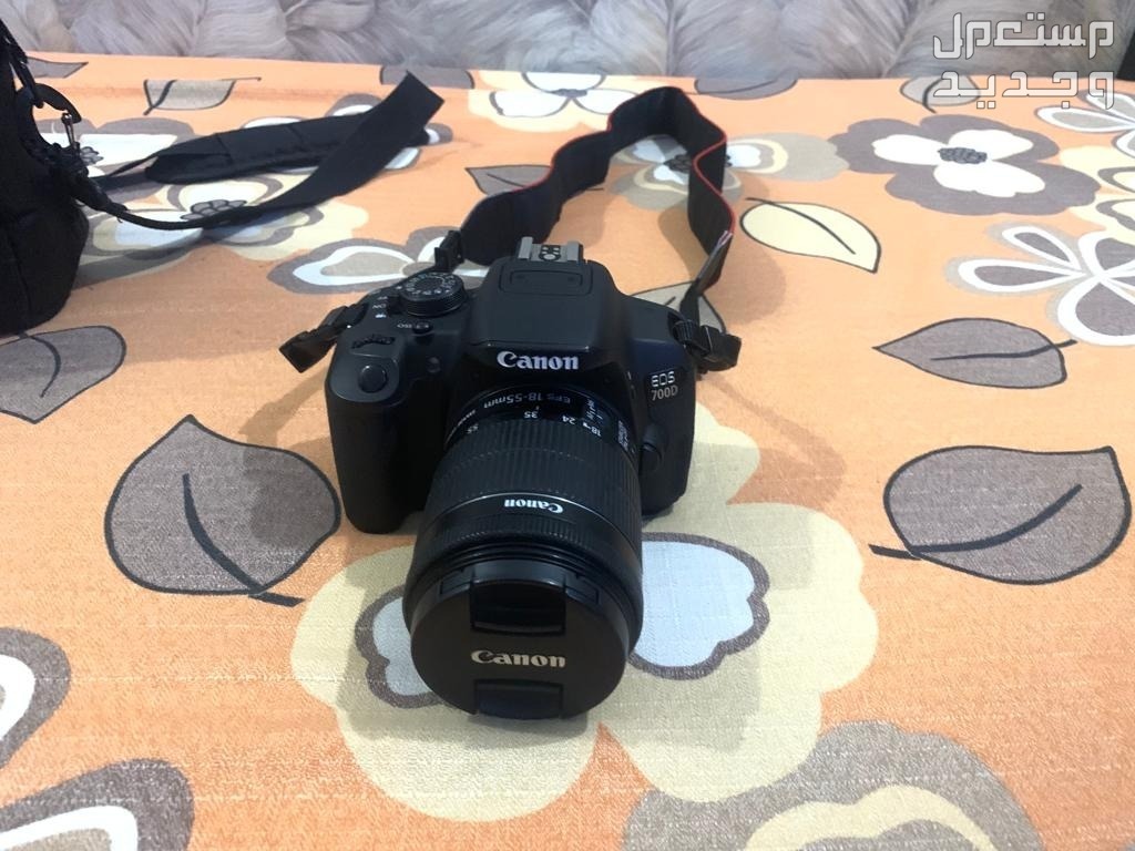 camera canon 700d كاميرا كانون في الرياض بسعر ألفين ريال سعودي