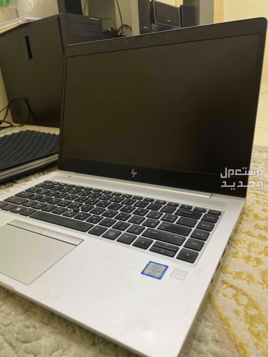 لابتوب hp الرام 8 SSD 32 جيجا استخدام حشمه اقل من 6 شهور  ماركة إتش بي في الرياض