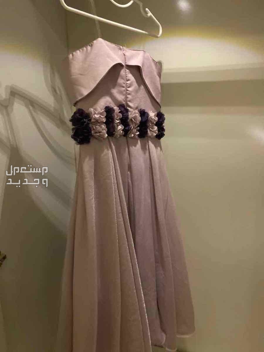 فستان حفل للبيع استعمال خفيف