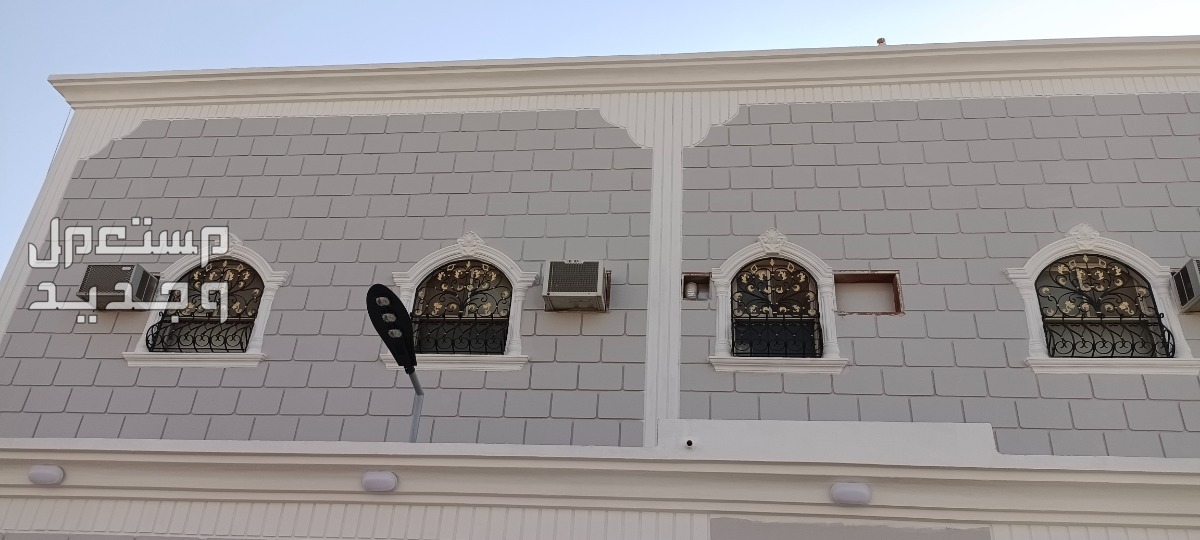 دهان مباني معلم باكستاني  في الرياض بسعر 11 ريال سعودي