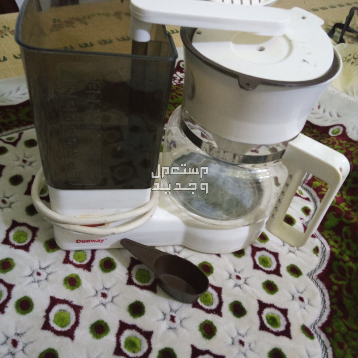 ماكينه صنع قهوه بالطريقة الأمريكية مستعملة مرتين للتجربة في محرم بك بسعر 750 جنيه مصري