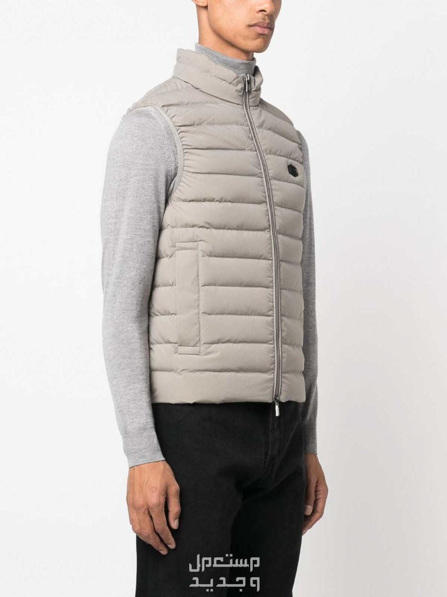 أفضل فيست رجالي شتوي لعام 2023 في الجزائر فيست رجالي من Emporio Armani logo patch zip up gillet