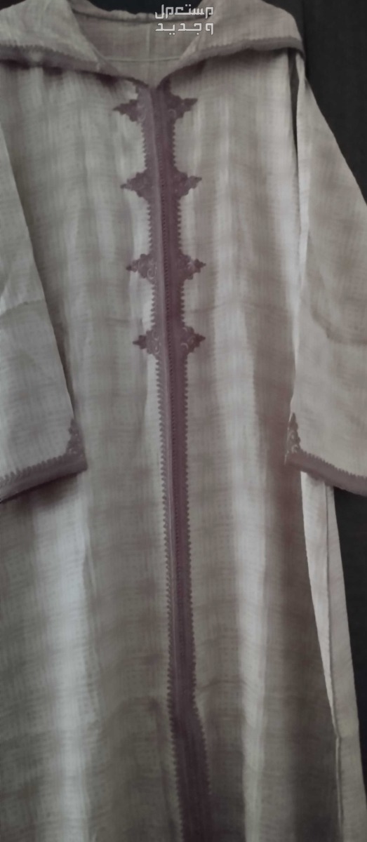 جلابة مغربية جديدة ثوب ممتاز وخياطة خديثة في سيح مديدة بسعر 500 درهم إماراتي