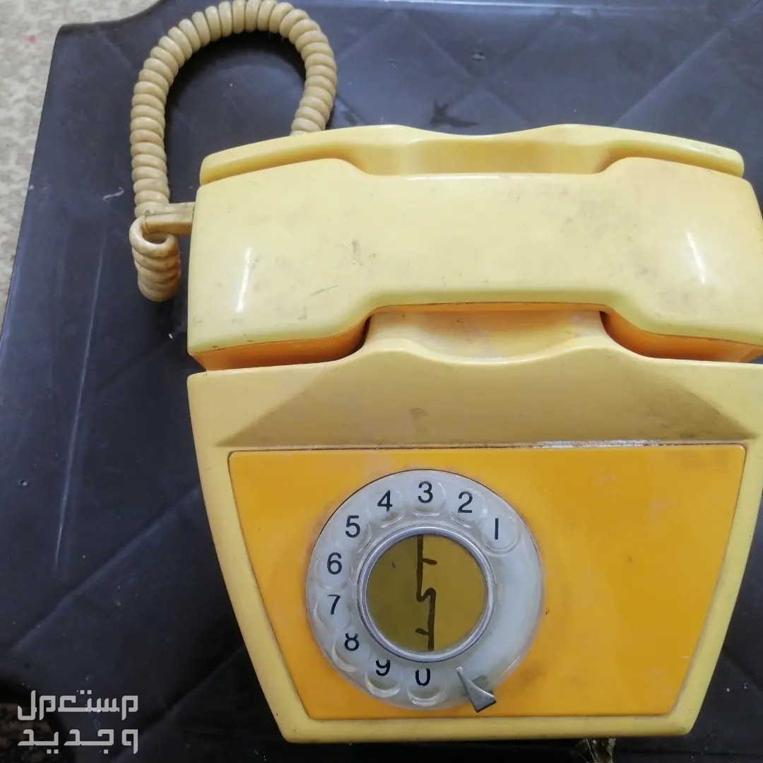 هواتف أرضية قديمة