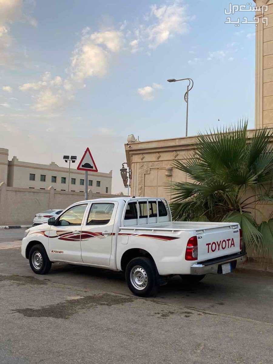 تويوتا هايلكس 2015 في الرياض