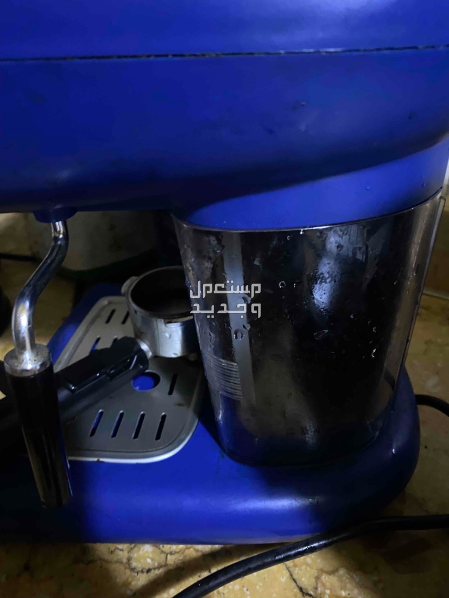 ألة قهوه إسبريسو نظيف استعمال خفيف  في الرياض بسعر 130 ريال سعودي