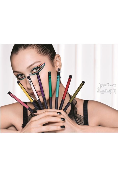 أفضل إيلاينر للعيون الحساسة لعام 2023 ألوان إيلاينر للعيون الحساسة من DIOR Diorshow On Stage Liner 461 Matte Green