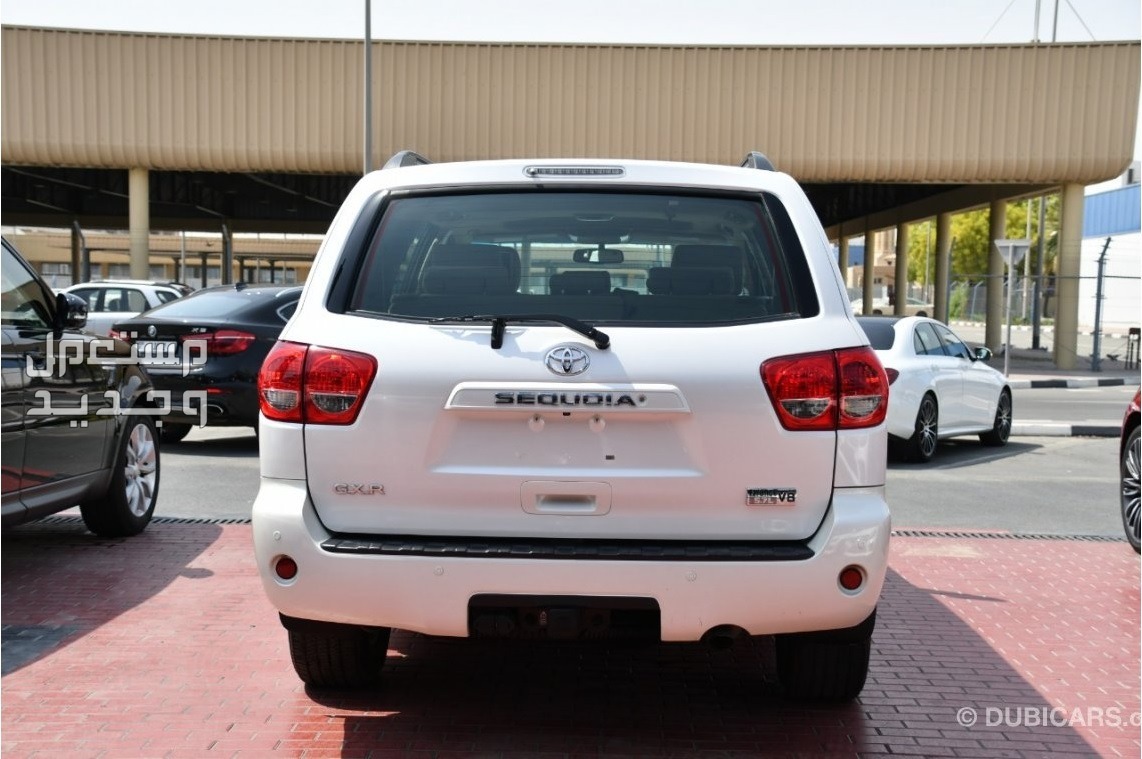 سيارة تويوتا سيكويا Toyota SEQUOIA 2015 مواصفات وصور واسعار سيارة تويوتا سيكويا Toyota SEQUOIA 2015