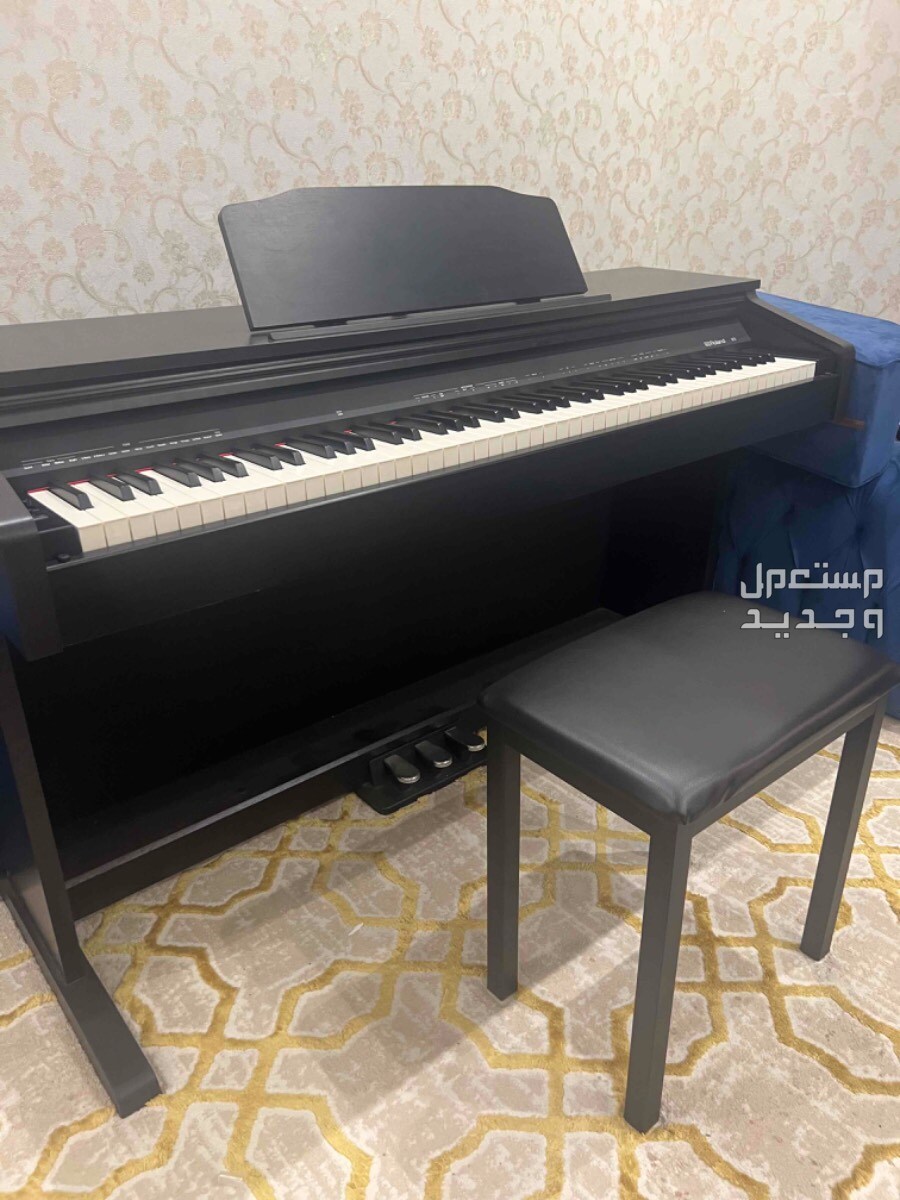 بيانو Roland RP-30 + بيانو اورق yamaha صغير للبيع