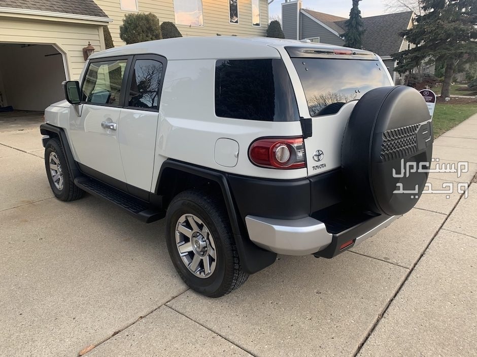 سيارة تويوتا Toyota FJ-CRUISER 2014 مواصفات وصور واسعار سيارة تويوتا Toyota FJ-CRUISER 2014