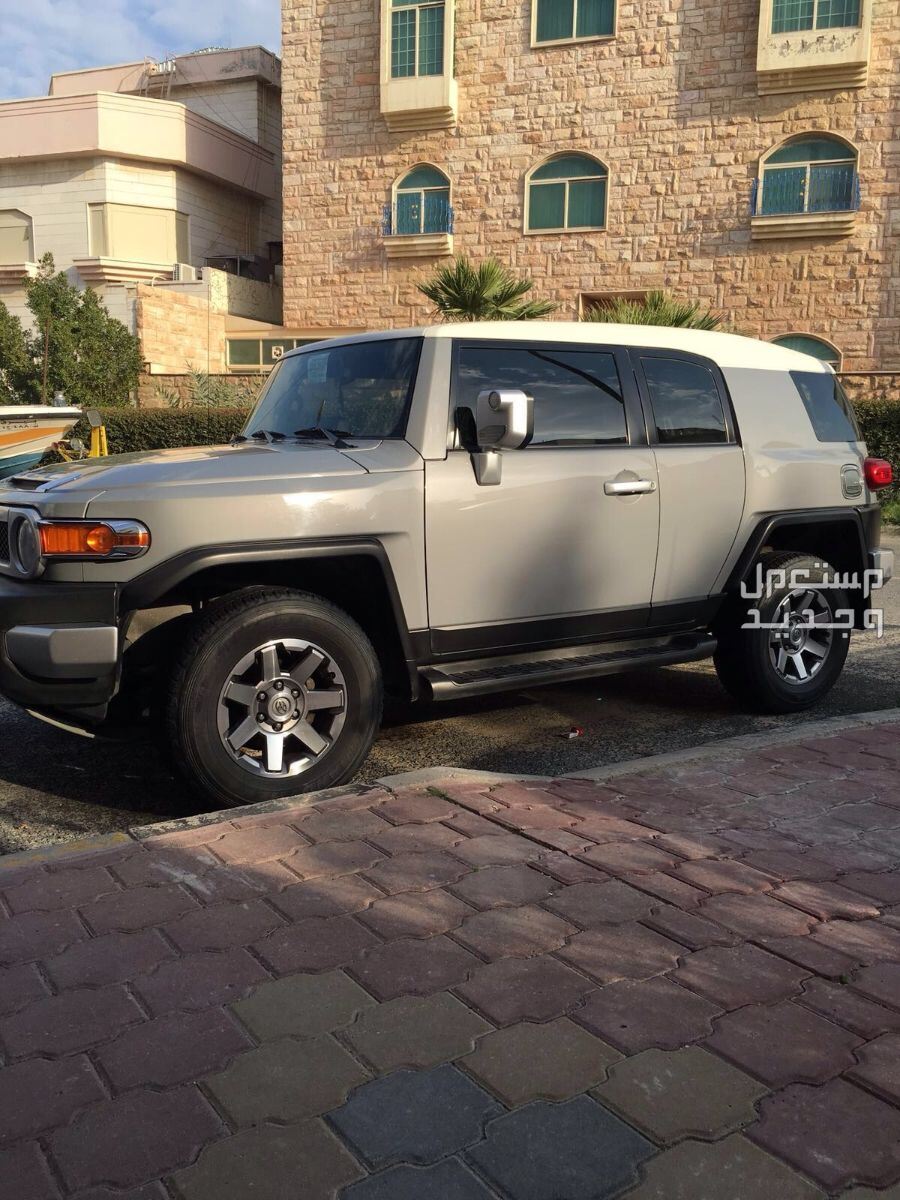 سيارة تويوتا Toyota FJ-CRUISER 2014 مواصفات وصور واسعار سيارة تويوتا Toyota FJ-CRUISER 2014
