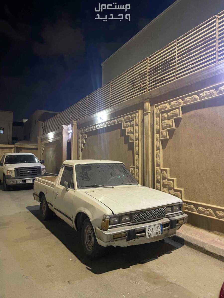 نيسان ددسن 1985 في الرياض
