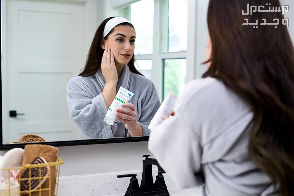 أفضل كريم مرطب للبشرة الجافة في فصل الشتاء لعام 2023 كريم مرطب من Vanicream Daily Facial Moisturizer With Ceramides and Hyaluronic Ac