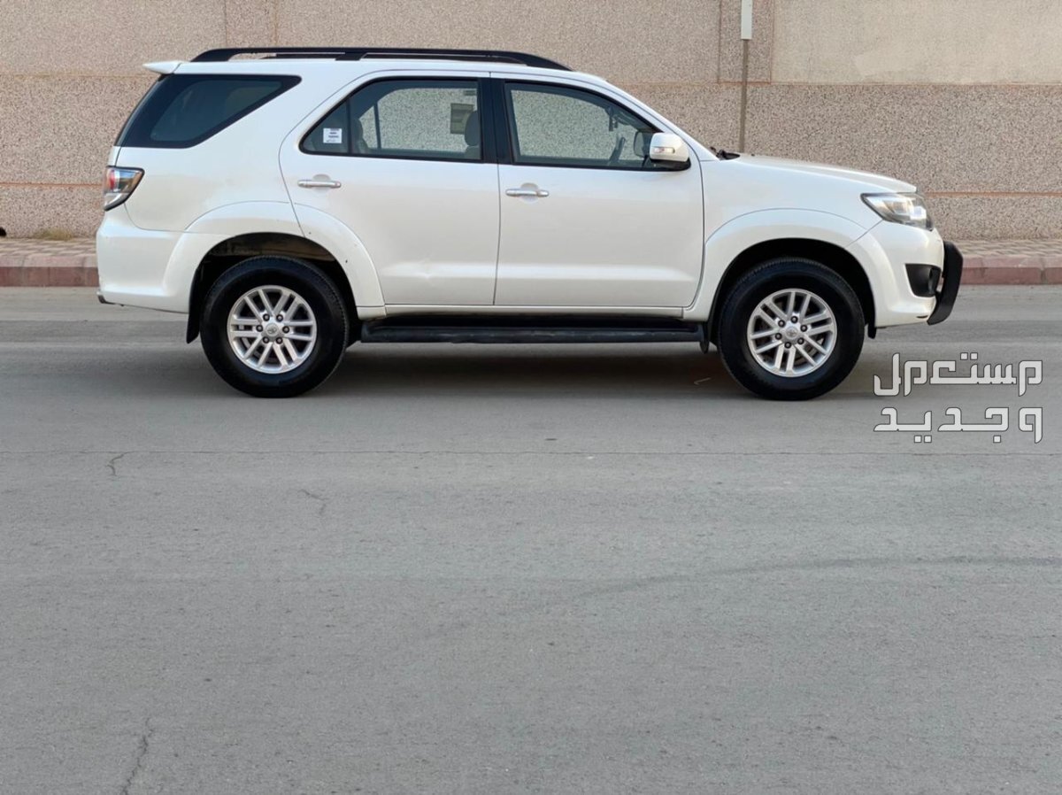تويوتا 2014 كل ماتريد معرفته عائلية من مواصفات وصور واسعار في الكويت سيارة تويوتا Toyota FORTUNER 2014