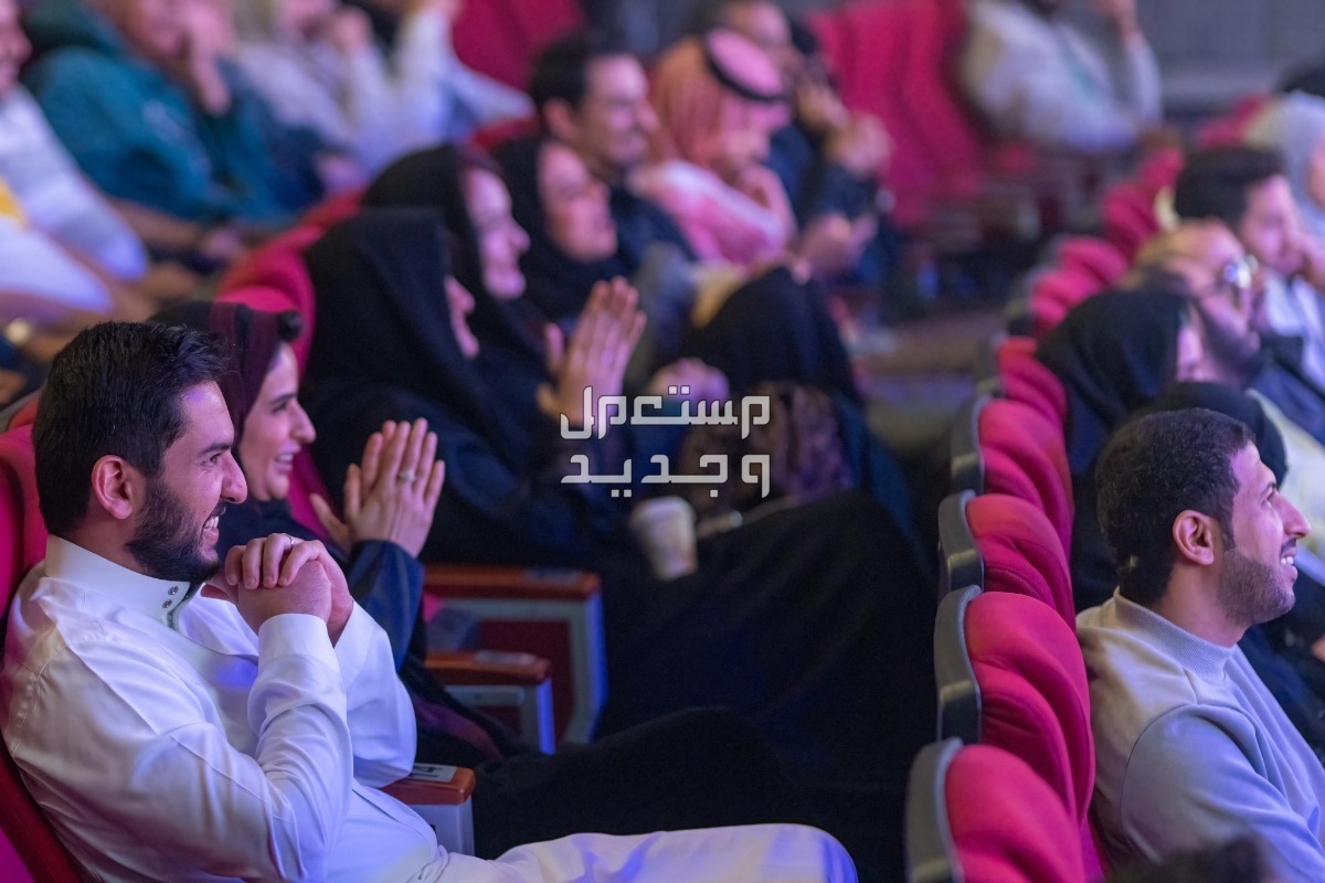 حجز مسرحية الصندوق الاحمر للفنانة ليلى علوي في موسم الرياض جمهور المسرح في موسم الرياض