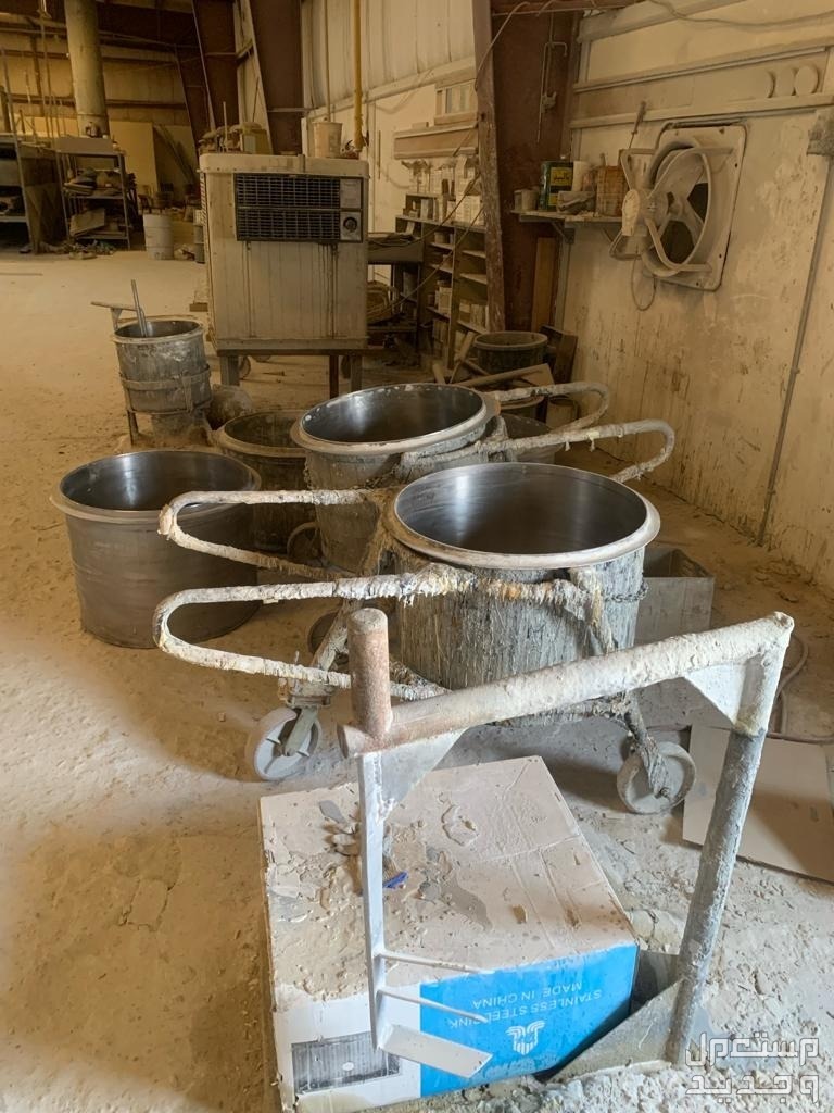 للبيع معدات الالآت تصنيع الرخام الصناعي بيع خام و مواد رخام صناعي من مصنع في الرياض