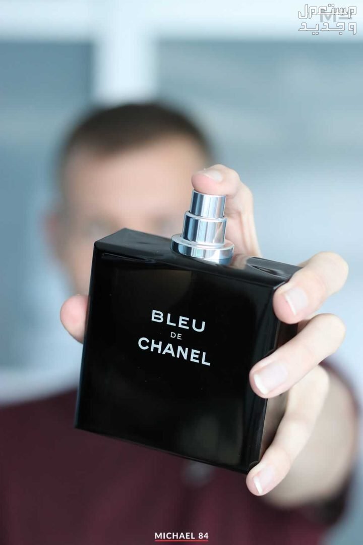 أفضل 6 عطور شانيل النسائية والرجالية 2024 في السعودية تفاصيل زجاجة عطر شانيل Chanel Bleu de Chanel Eau de Parfum