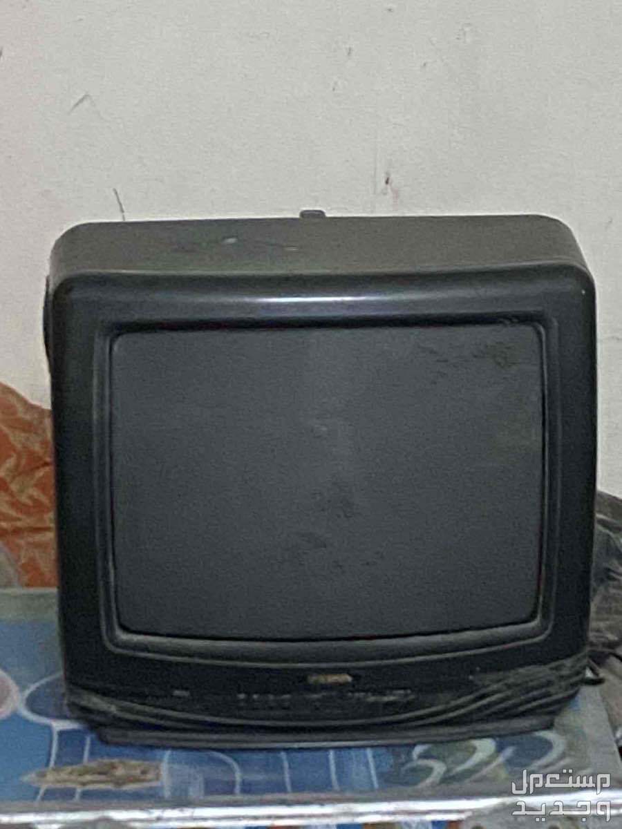 مسجل قديم للبيع وتلفزيون في الأحساء تلفزيون جيل طيبين يعمل ولا يوجد به خلل