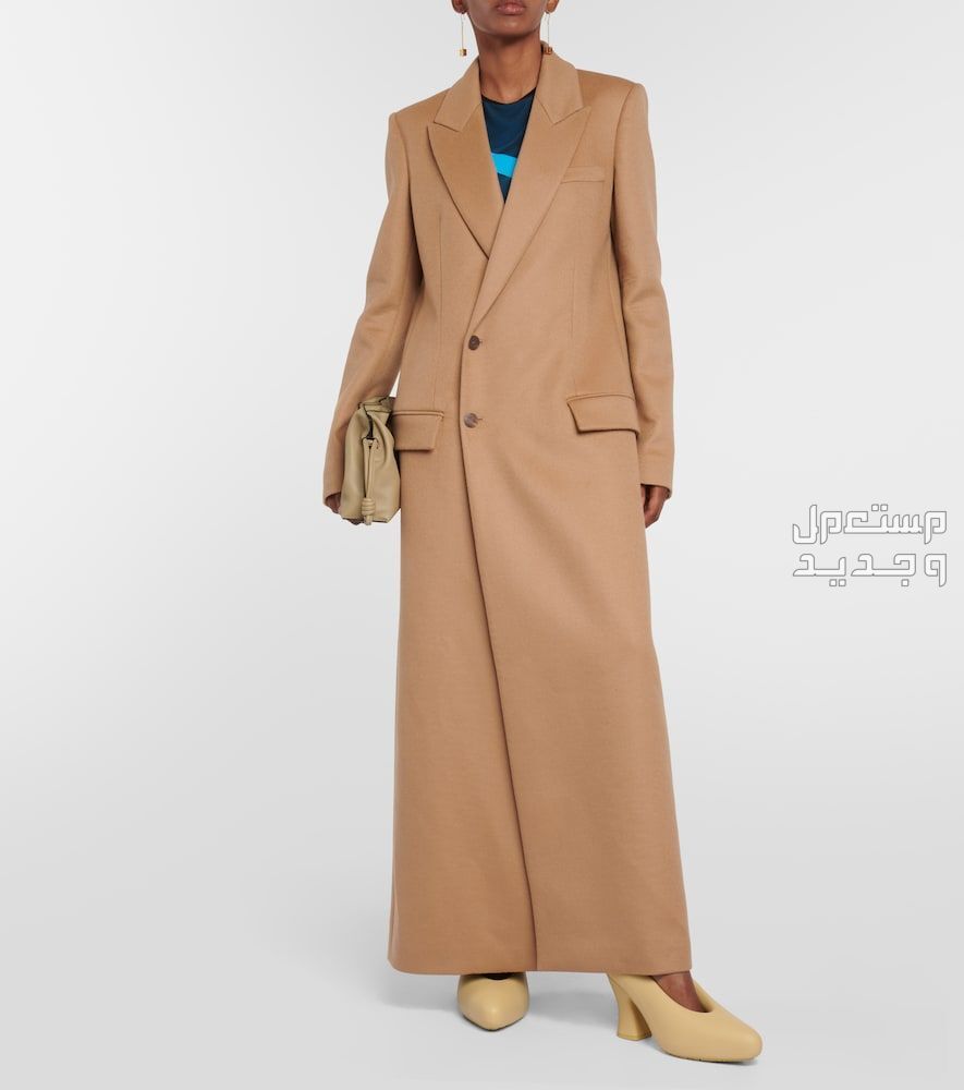 أفضل ترنش كوت بيج نسائي لشتاء 2024 ترنش كوت بيج من loewe double breasted wool and cashmere blend coat