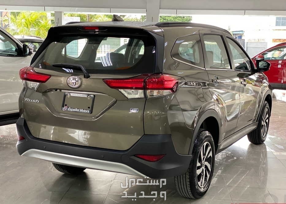 صور تويوتا راش 2024 الداخلية والخارجية والوانها بأعلى جودة بتشوفها سيارة تويوتا  راش 2024-2025
