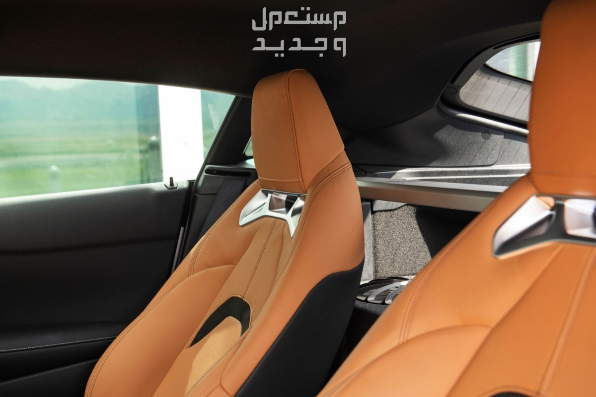 صور تويوتا سوبرا 2024 الداخلية والخارجية والوانها بأعلى جودة بتشوفها في الإمارات العربية المتحدة مقاعد سيارة تويوتا  سوبرا 2024-2025