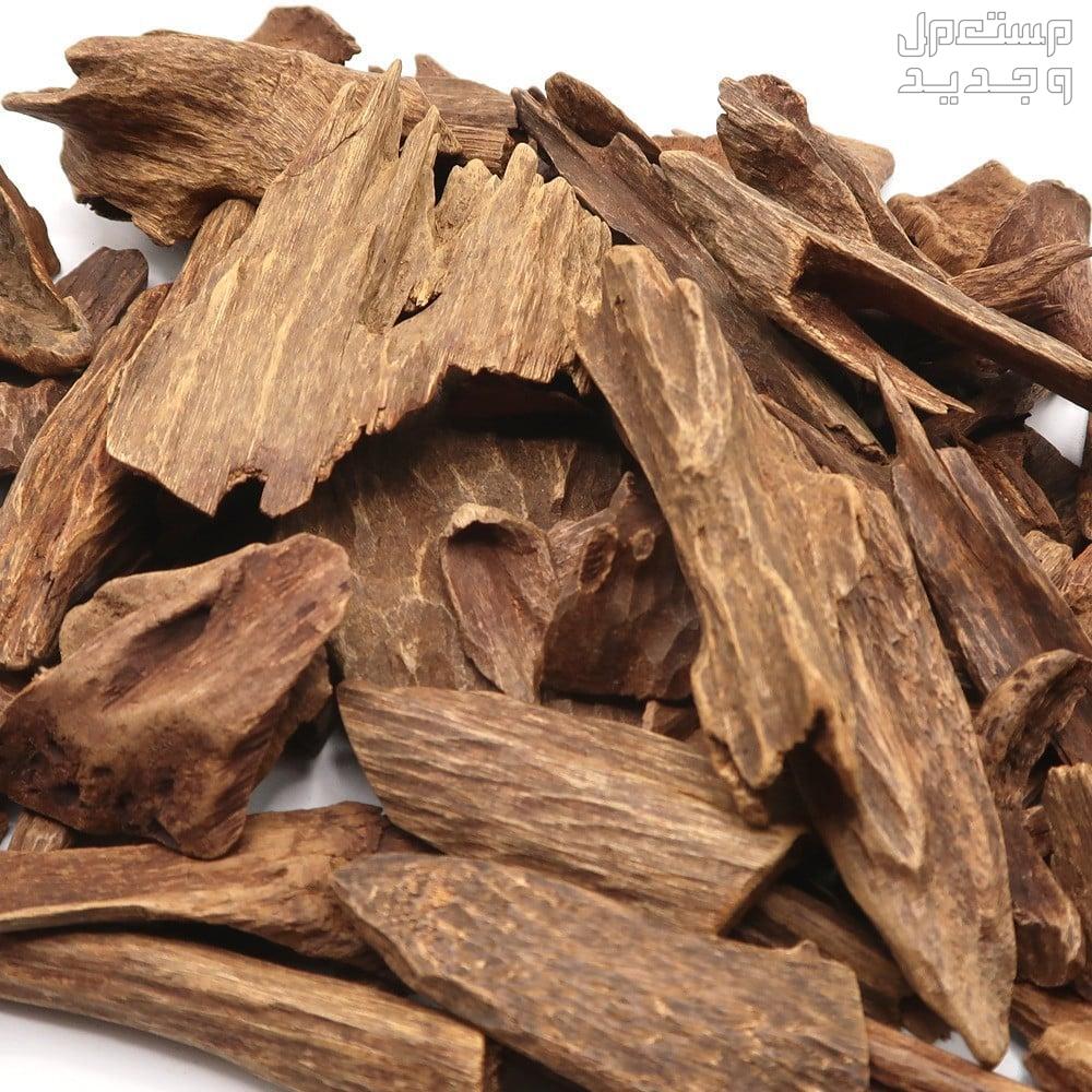 تعرف على أفضل أنواع العود والبخور بالصور العود الجاوي