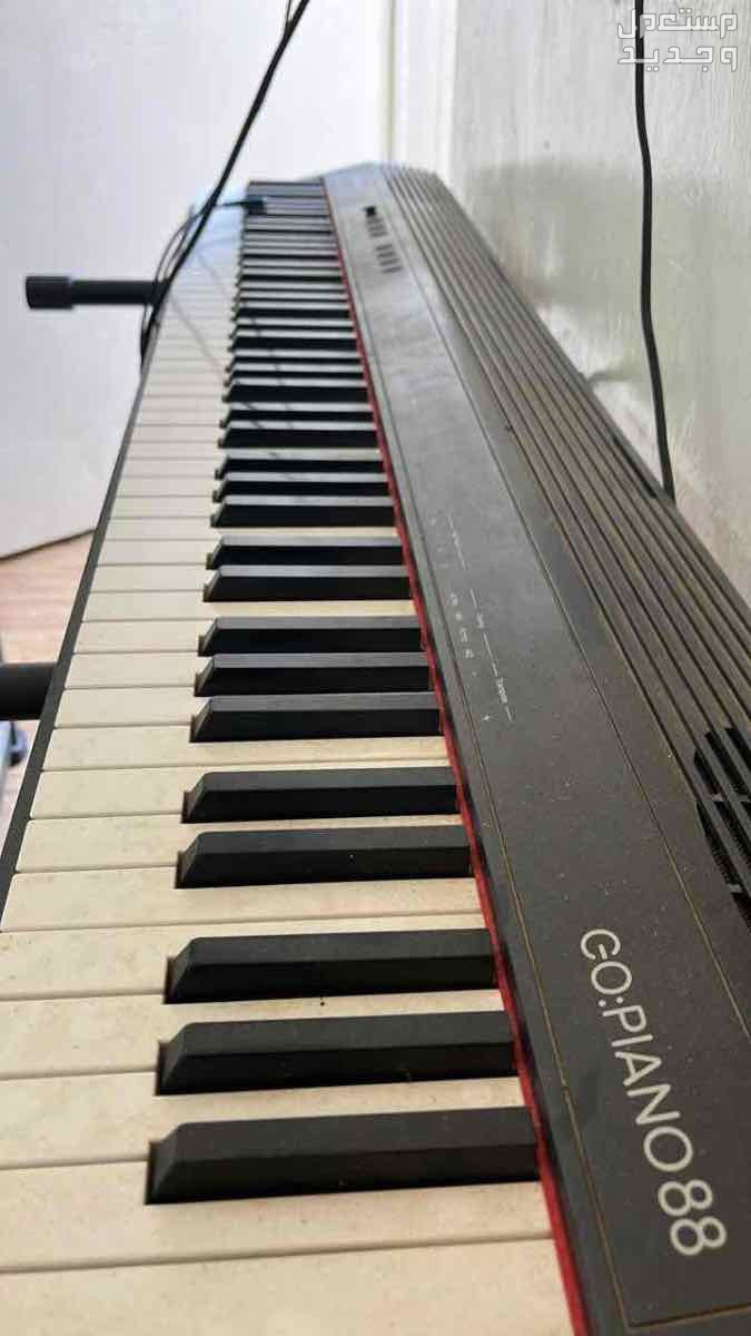 بيانو رولاند مستخدم نظيف للبيع