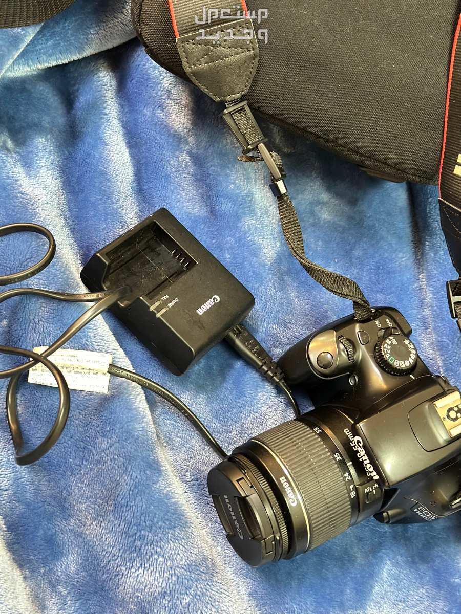 كاميرا كانون D1100 للتصوير الاحترافي