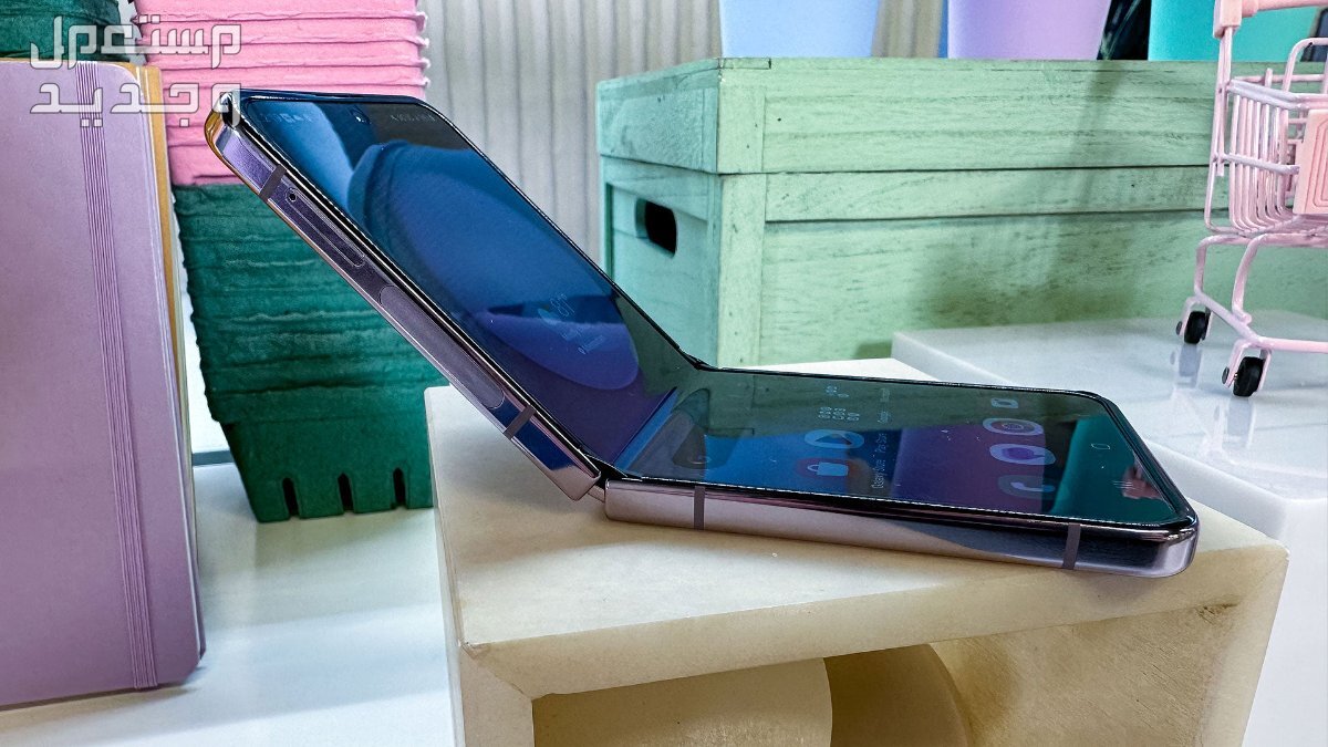 أنحف هاتف قابل للطي 2024 سامسونج Z Flip 5