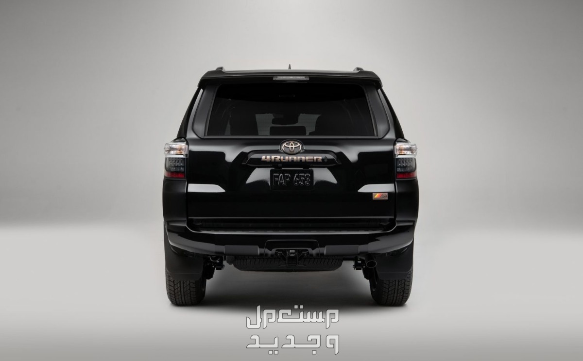 تويوتا فور رانر 2024 الجديدة بجميع الفئات والاسعار المتوفرة وابرز العيوب والمميزات في عمان سيارة تويوتا  فور رانر 2024-2025