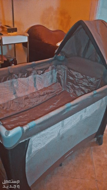 سرير اطفال للبيع ينفع للسفر وللتنقل استخدمت لمده سنه مكه المكرمة حي الشهداء   الزهراء