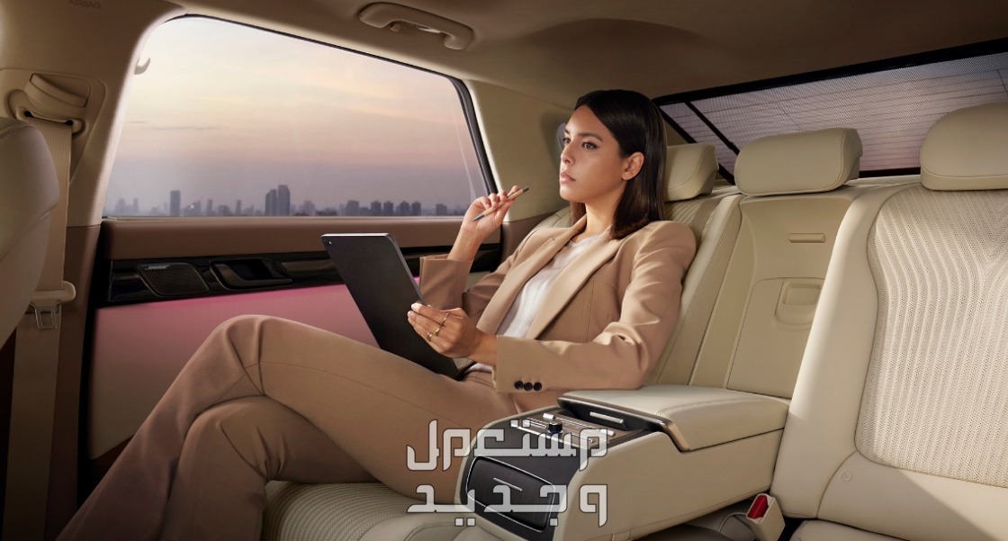 هيونداي ازيرا 2024 الجديدة بجميع الفئات والاسعار المتوفرة عند الوكيل وابرز العيوب والمميزات في البحرين سيارة هيونداي ازيرا 2024-2025 من الداخل