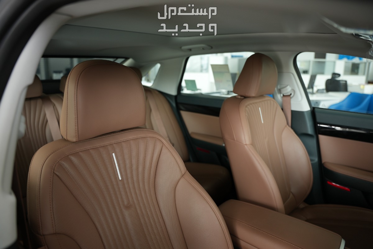 هيونداي ازيرا 2024 الجديدة بجميع الفئات والاسعار المتوفرة عند الوكيل وابرز العيوب والمميزات في السعودية مقاعد سيارة هيونداي ازيرا 2024-2025