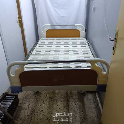 سرير كهربائي للمرضى للبيع