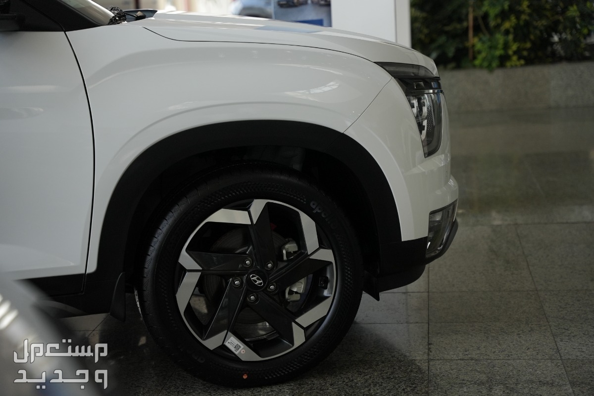 هيونداي كريتا جراند 2024 الجديدة بجميع الفئات والاسعار المتوفرة عند الوكيل وابرز العيوب والمميزات في البحرين تصميم عجلات سيارة هيونداي كريتا جراند 2024