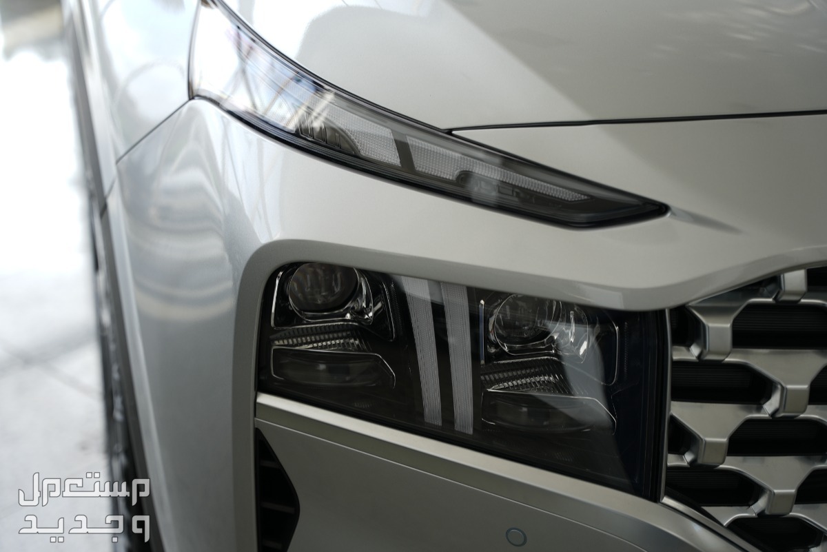 هيونداي سنتافي 2024 الجديدة بجميع الفئات والاسعار المتوفرة عند الوكيل وابرز العيوب والمميزات في عمان مصابيح امامية سيارة هيونداي سنتافي 2024-2025